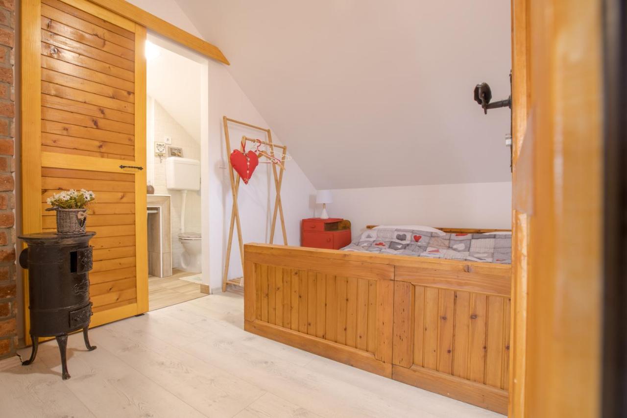 Kuca Za Odmor "Dva Srca" Hotel Ceminac Екстериор снимка