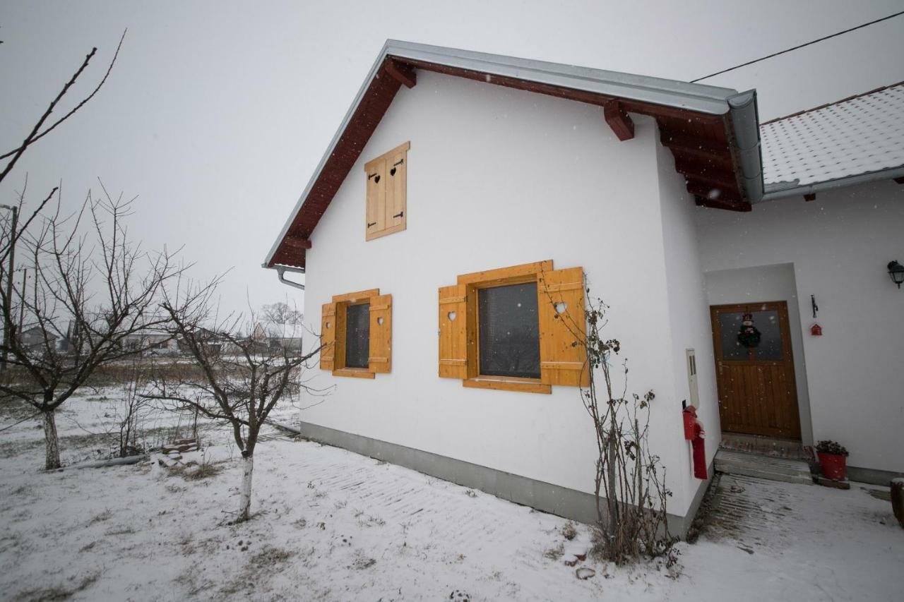 Kuca Za Odmor "Dva Srca" Hotel Ceminac Екстериор снимка